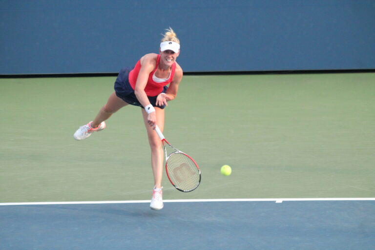 Alison Riske (33)_0