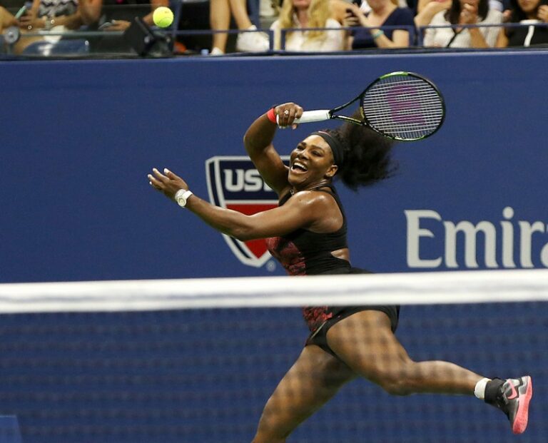 Serena_Crop_02_11