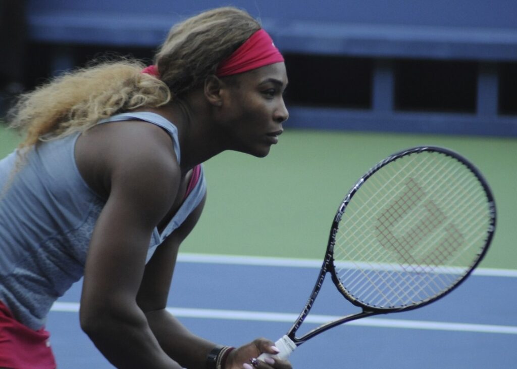 Serena_Crop_02_12