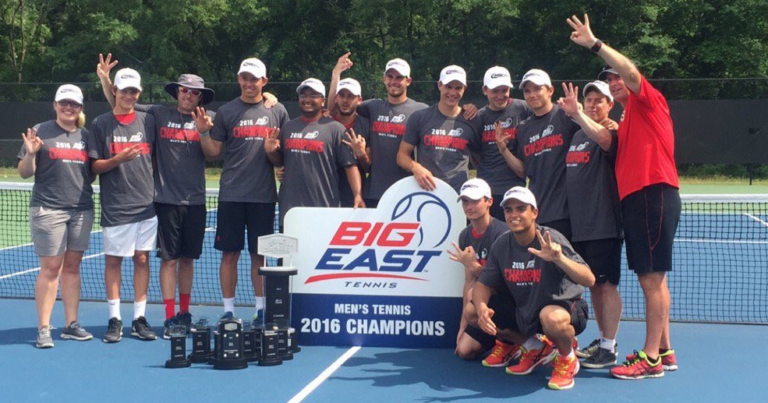 st johns wins 4th straight champ