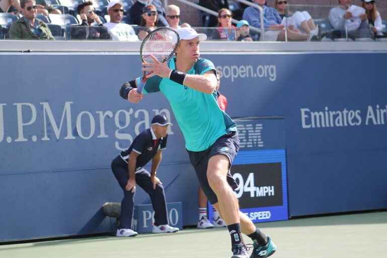 Kevin Anderson (13)_crop