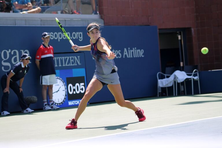 Cici Bellis (23)