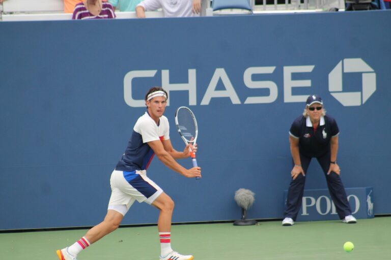 Thiem Backhand