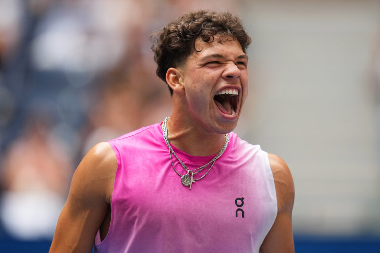 Shelton Overcomes Sonego To Reach Australian Open Semifinals