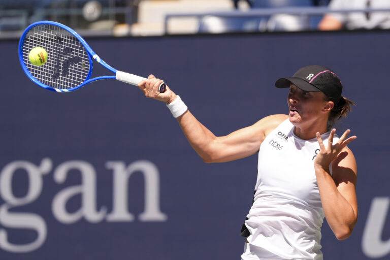 U.S. Open Day Three Recap: Swiatek Cruises In Queens Opener